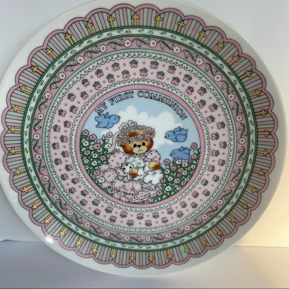 First Communion Plate Enesco Japan Lucy & Me Bear pink green porcelain 8.5”.